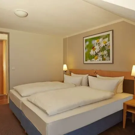 Sunday & Hotel Friedrichroda