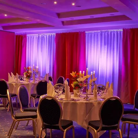 Sunday & Hotel Friedrichroda