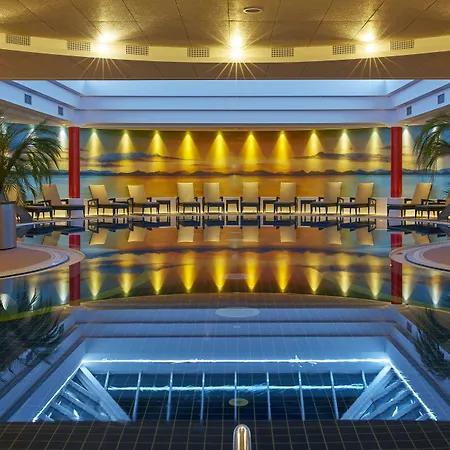 Hotel Sunday &