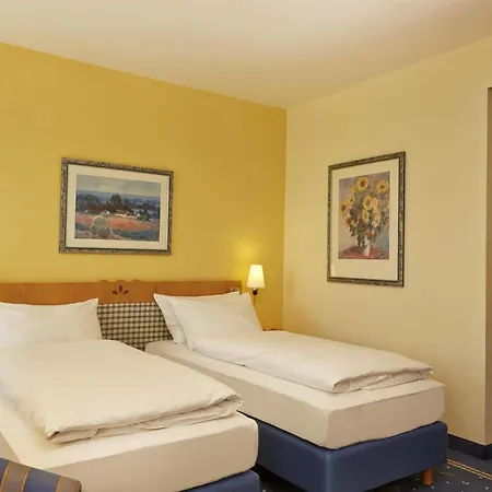 מלון Sunday Hotel Friedrichroda & Spa 4*